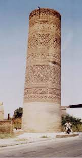 بررسی سه منارۀ مهم دورۀ سلجوقی ( چهل دختران اصفهان، تاریخانه دامغان و مسجد جامع ساوه)